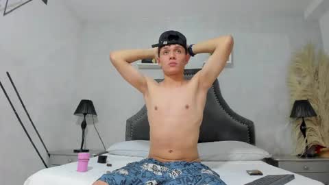 Snapshot of hydan_ chatting on 8, 6, 2026 hydan_ online show from 8, 6, 2026