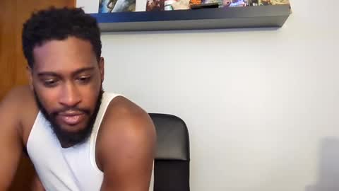 Snapshot of hydroblack chatting on 9, 10, 2025 HydroBlack online show from 9, 10, 2025