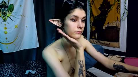 Snapshot of hyeon_jin chatting on 18, 1, 2025 Hyeon Jin online show from 18, 1, 2025