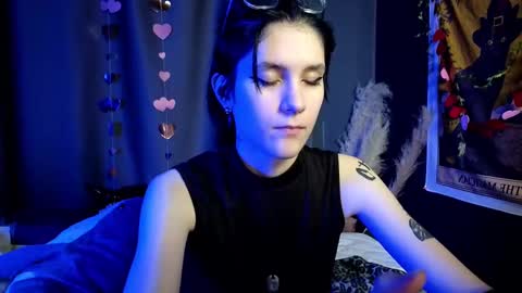 Snapshot of hyeon_jin chatting on 24, 2, 2025 Hyeon Jin online show from 24, 2, 2025