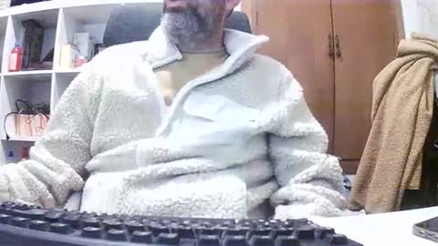 Snapshot of hyperpau chatting on 2, 11, 2025 Hyperpau online show from 2, 11, 2025