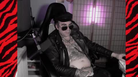 Snapshot of hypnosexray chatting on 9, 1, 2025 Mistress Magenta online show from 9, 1, 2025