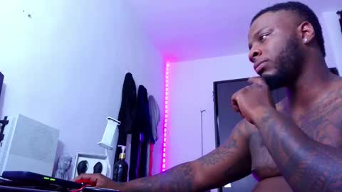 Mr H Independent model online show from 10, 9, 2025