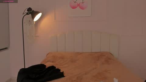 Snapshot of iam_milly_ chatting on 13, 5, 2026 Milly online show from 13, 5, 2026