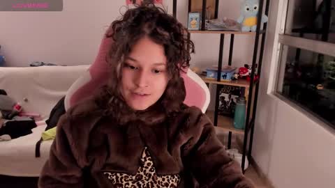 On instagram Imm  NikkiHelp me reach 100 likes online show from 28, 2, 2026