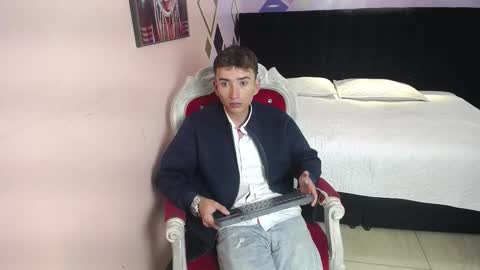 Iam Smith  online show from 7, 1, 2026