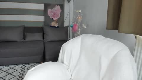 Baby Gal online show from 2, 6, 2026