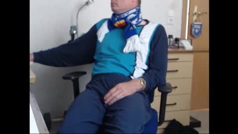 Snapshot of iamachim chatting on 2, 10, 2025 iamachim online show from 2, 10, 2025