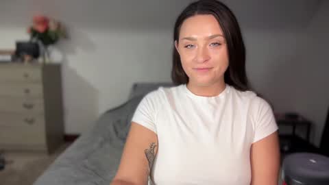 Snapshot of iamcrystalann chatting on 17, 9, 2025 Crystal online show from 17, 9, 2025