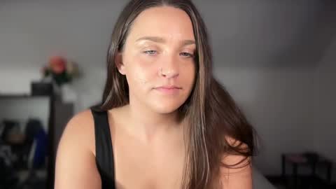 Snapshot of iamcrystalann chatting on 21, 10, 2025 Crystal online show from 21, 10, 2025