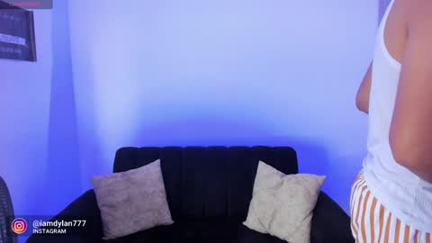 Dylan  independent model  online show from 26, 1, 2025