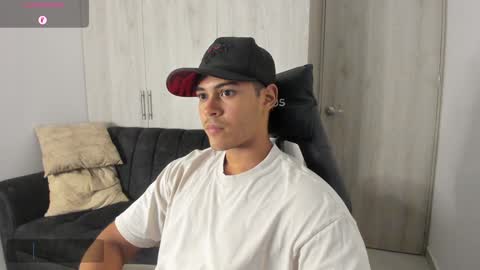 Dylan  independent model  online show from 26, 2, 2025