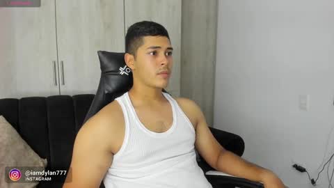 Dylan  independent model  online show from 27, 2, 2025