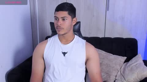 Dylan  independent model  online show from 15, 9, 2025