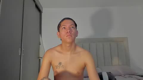 Snapshot of iamjulian_ chatting on 14, 7, 2026 Juliiiiian online show from 14, 7, 2026