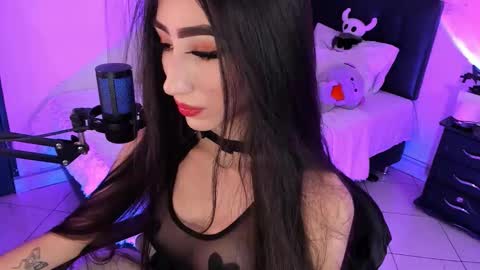 Snapshot of iammelody_ chatting on 25, 10, 2025 Mel  online show from 25, 10, 2025