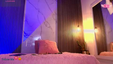 V I C T O R I A online show from 3, 11, 2025