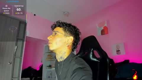 IAN CASTILLO online show from 24, 11, 2025