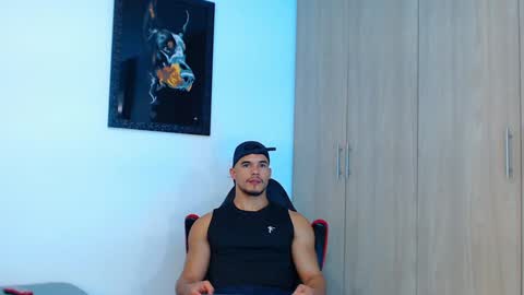 Snapshot of ian_hammer chatting on 21, 12, 2024 I A N -- H A M M E R online show from 21, 12, 2024
