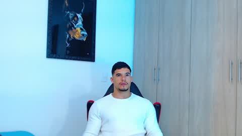 Snapshot of ian_hammer chatting on 19, 1, 2025 I A N -- H A M M E R online show from 19, 1, 2025