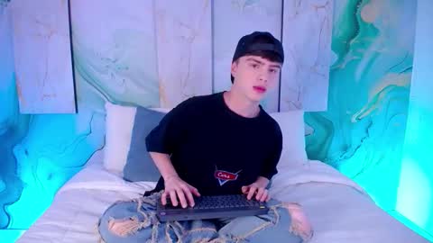 Ian  online show from 28, 3, 2026