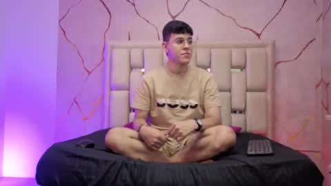 Ian  online show from 5, 3, 2026