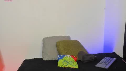 Snapshot of ianlark chatting on 19, 5, 2026 Ian Lark online show from 19, 5, 2026