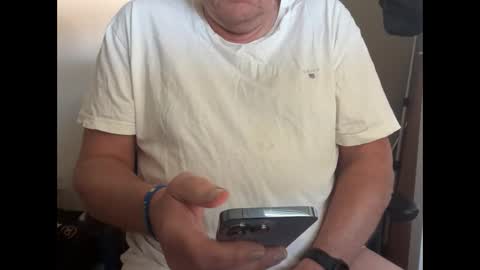 Snapshot of iaws61 chatting on 12, 5, 2026 iaws61 online show from 12, 5, 2026