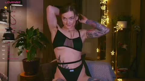 Snapshot of ice_ba_by chatting on 4, 6, 2026 Milena online show from 4, 6, 2026