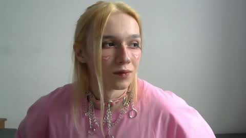 Jade online show from 9, 4, 2026