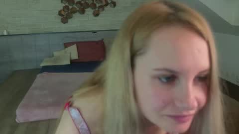 Ice Blue online show from 18, 5, 2026