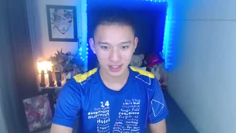 Snapshot of iconicmateo chatting on 18, 12, 2024 Mateo online show from 18, 12, 2024