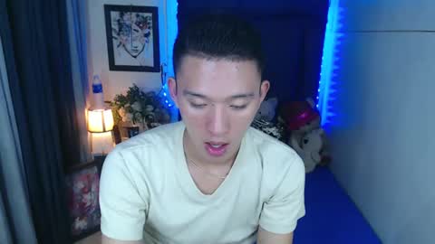 Snapshot of iconicmateo chatting on 4, 1, 2025 Mateo online show from 4, 1, 2025