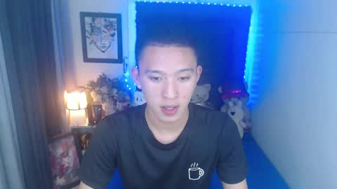 Snapshot of iconicmateo chatting on 5, 1, 2025 Mateo online show from 5, 1, 2025