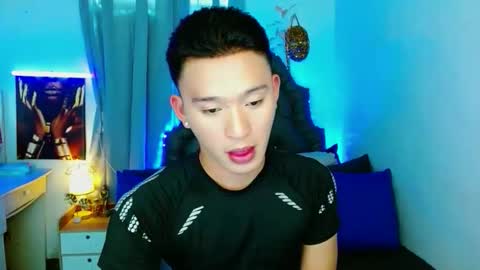Snapshot of iconicmateo chatting on 12, 9, 2025 Mateo online show from 12, 9, 2025