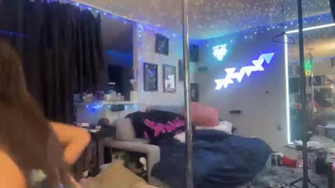 icyspice online show from 30, 9, 2025