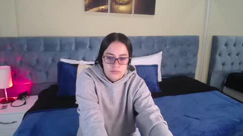 Snapshot of icysweetcam chatting on 12, 12, 2024 Icy online show from 12, 12, 2024