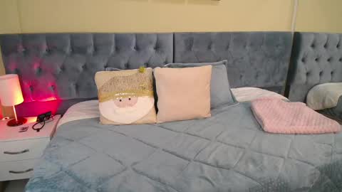 Snapshot of icysweetcam chatting on 23, 12, 2024 Icy online show from 23, 12, 2024