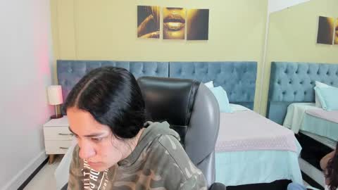 Snapshot of icysweetcam chatting on 2, 2, 2025 Icy online show from 2, 2, 2025