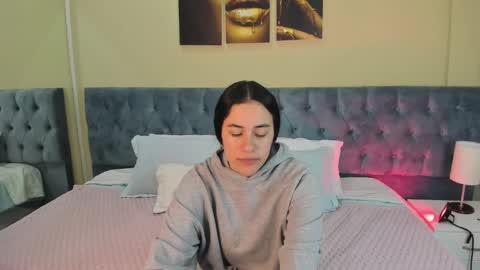 Snapshot of icysweetcam chatting on 4, 2, 2025 Icy online show from 4, 2, 2025