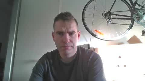 idontknowwhy1 online show from 23, 12, 2024