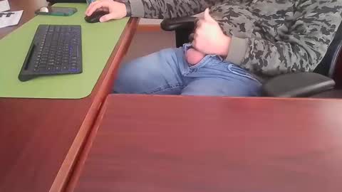 Snapshot of ifuk1stdate chatting on 10, 12, 2024 Hung office Stud online show from 10, 12, 2024