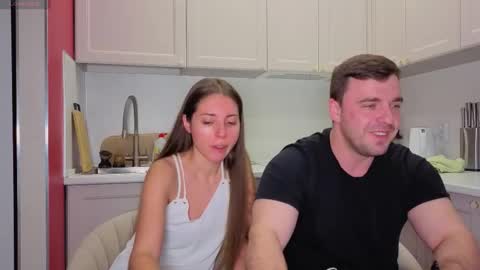 Julia and Mira online show from 5, 11, 2025