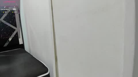 Isabella online show from 17, 11, 2025