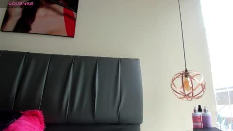 Snapshot of iisabella_noa chatting on 6, 5, 2026 Isabella online show from 6, 5, 2026