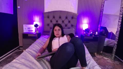 Snapshot of iisabella_smith_ chatting on 21, 12, 2024 Isa online show from 21, 12, 2024
