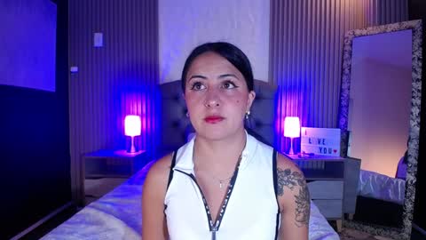 Snapshot of iisabella_smith_ chatting on 9, 1, 2025 Isa online show from 9, 1, 2025