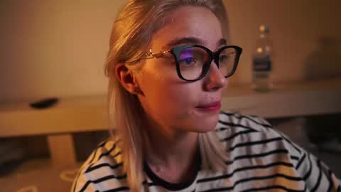 ileanacampbel online show from 17, 12, 2024