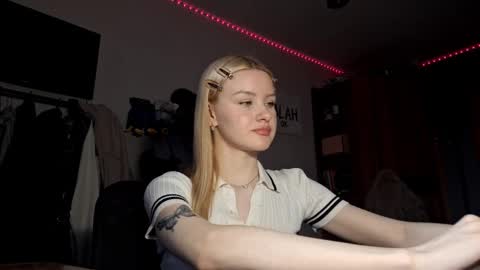 Snapshot of ilianamessersmith chatting on 19, 2, 2026 ShyLuna online show from 19, 2, 2026