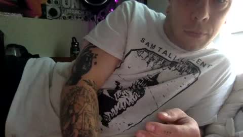 Snapshot of ilikebigtitties1999 chatting on 14, 7, 2026 Mr. M online show from 14, 7, 2026